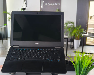Dell Latitude E5270 i5 6th Gen (8 GB RAM,256 GB SSD,Onboard UHD Graphics) - 1 Year Warranty (Refurbished)