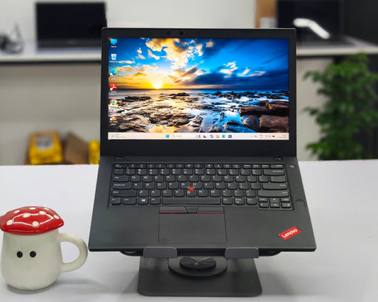 Lenovo ThinkPad T470 i5 7th gen (8 Gb RAM, 256 GB SSD,4 Gb Onboard UHD Graphics ) - 1 year warranty (Refurbished)