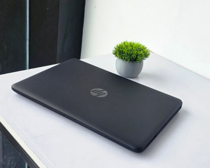 HP 240 G6 Notebook  i3 7th gen (8GB RAM, 500 GB ( 256GB SSD / 250GB HDD ),4GB HD Graphics) - 1 Year warranty (Refurbished)