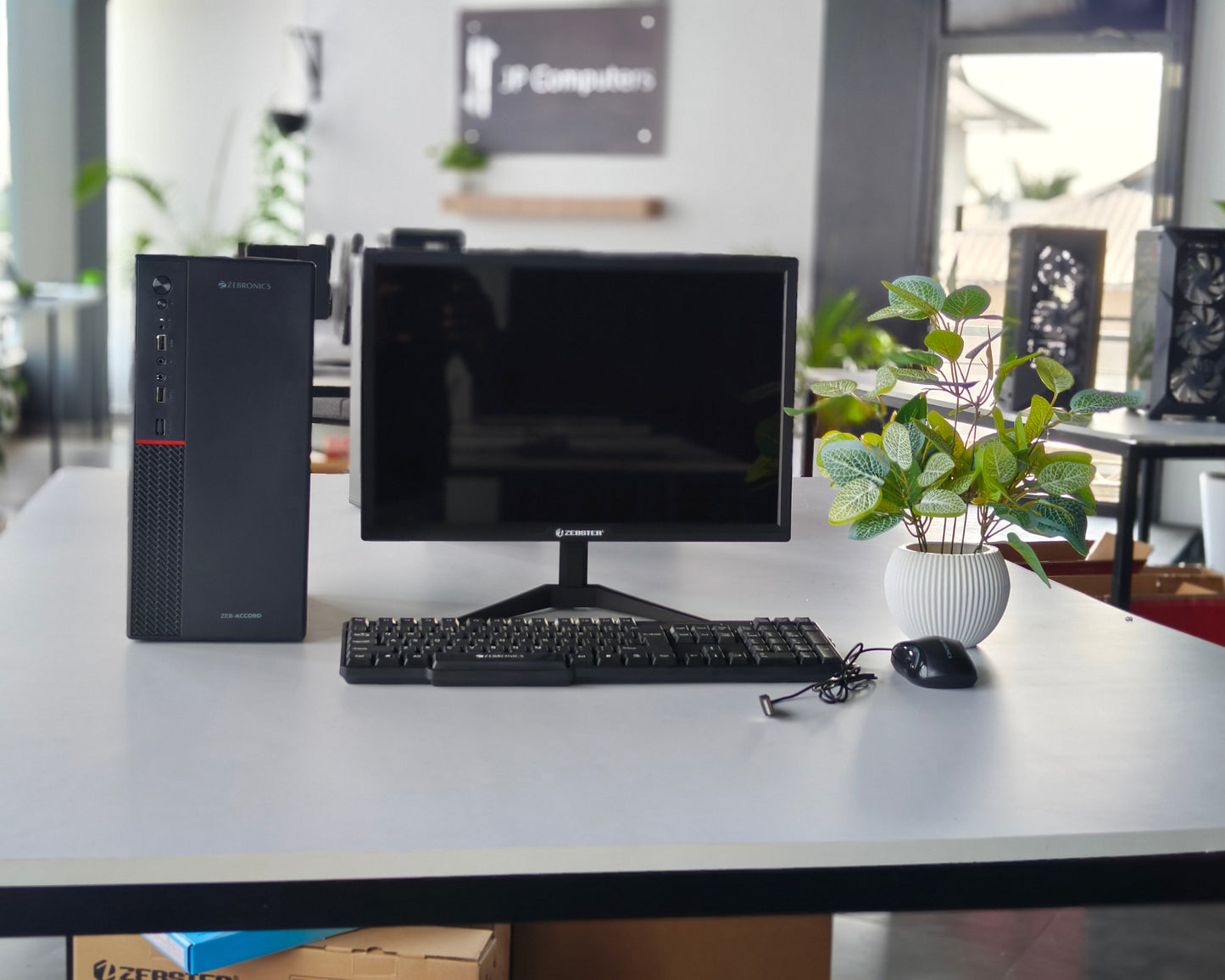 intel core i3 3rd (8 GB Ram,256 GB SSD) 19 inch Monitor, Keyboard and Mouse- 1 Year Warranty