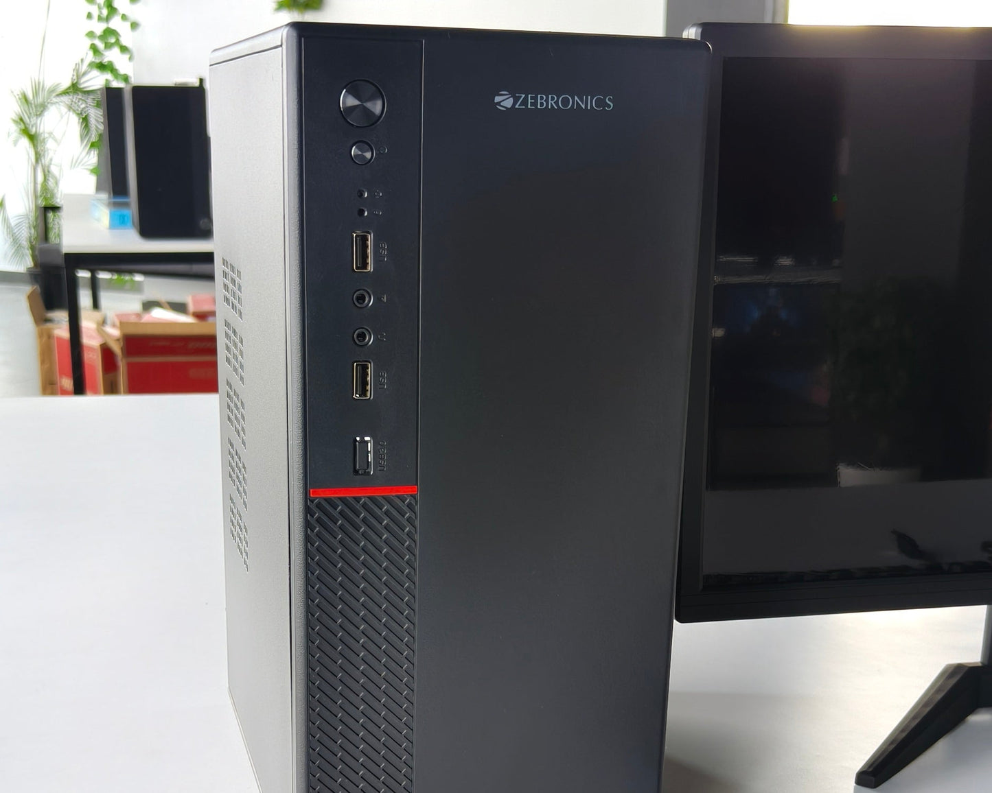 intel core i3 3rd (8 GB Ram,256 GB SSD) 19 inch Monitor, Keyboard and Mouse- 1 Year Warranty