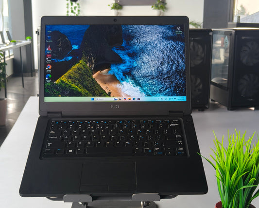 Dell Latitude 5490 i5 8th Gen (8 GB RAM,256 GB NVme,4 Gb Onboard UHD Graphics) - 1 Year Warranty (Refurbished)