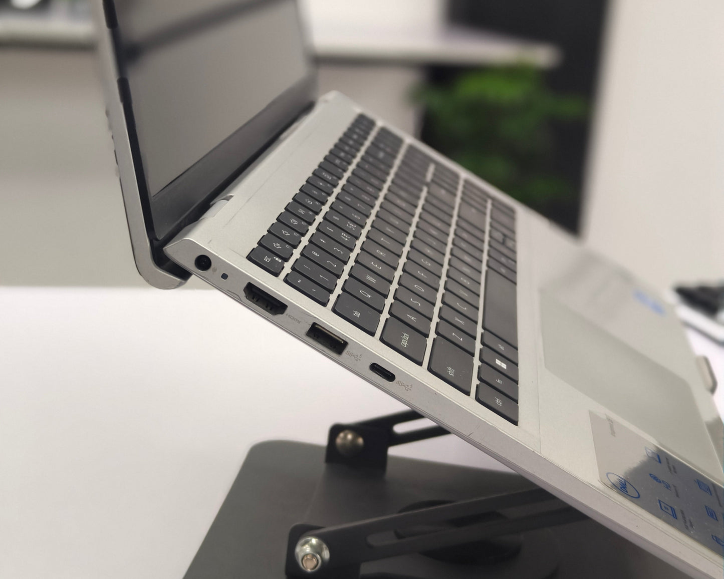Dell Inspiron 15 3530 i5 13th Gen (16 GB RAM,512 GB SSD, 8GB Onboard UHD Graphics) - 1 Year Warranty (Demo)