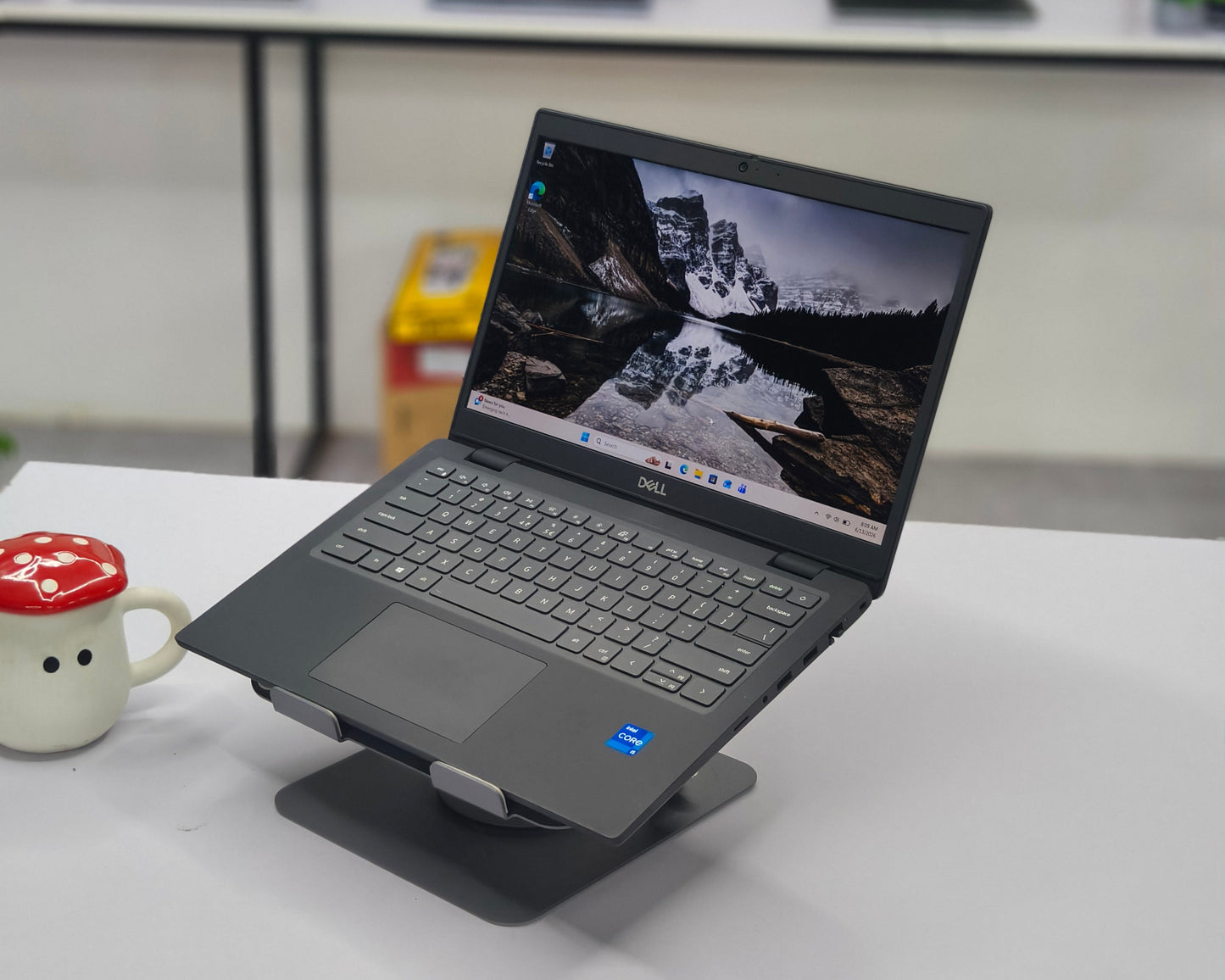 Dell Latitude 3420 i5 11th gen (8 Gb RAM, 512 GB SSD,4 Gb Onboard UHD Graphics ) - 1 year warranty (Refurbished)
