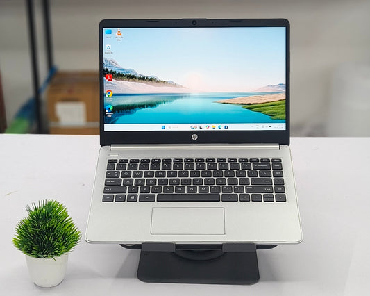 HP Laptop 14 i5 11th Gen (8 GB RAM, 256 GB SSD,4 GB UHD Graphics) - 1 year warranty (Refurbished)