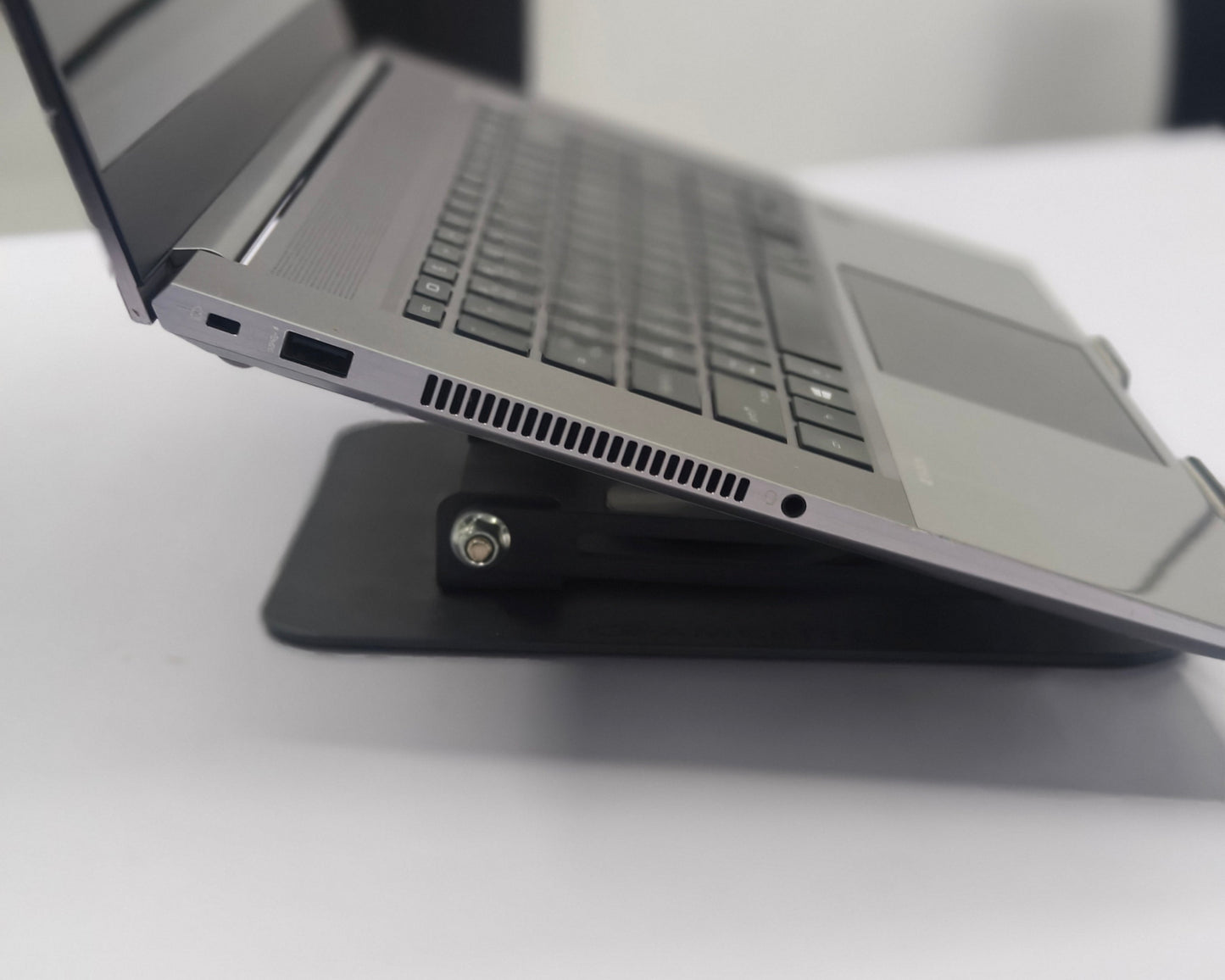 HP ZBook Studio G7 i9 10th Gen (32 GB RAM, 1 TB SSD,4 GB NVIDIA Graphics) - 1 year warranty (Refurbished)