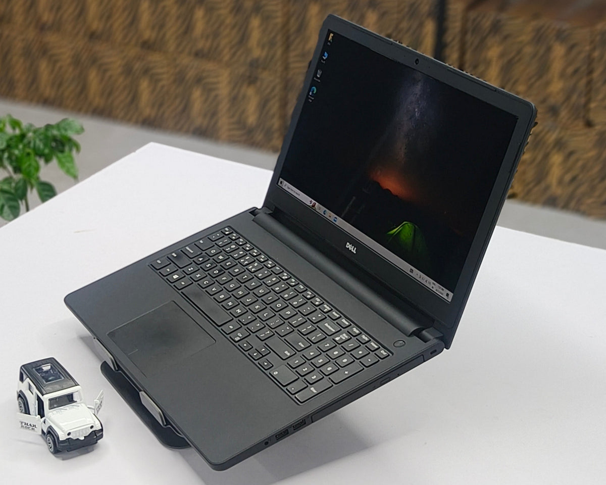 Dell Inspiron 3493 i3 10th Gen (8 GB RAM, 256 GB SSD,4 GB UHD Graphics) - 1 year warranty (Refurbished) - Code : 1002