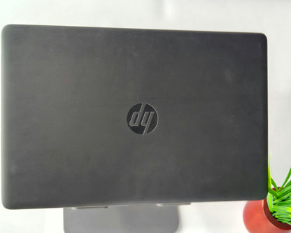 HP 250 G7 Notebook i5 8th Gen (8 GB RAM,256 GB,Onboard UHD Graphics) - 1 Year Warranty (Refurbished)