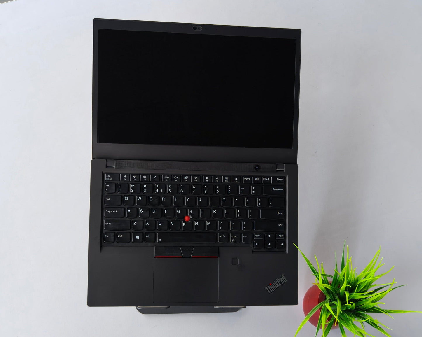 Lenovo ThinkPad T495 Ryzen 7 pro (16 Gb RAM, 512 GB SSD,2 Gb Graphics Amd Radeon Vega) - 1 year warranty (Refurbished)