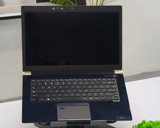 TOSHIBA Dynabook TECRA i7 8th gen (16 Gb RAM, 512 GB SSD,4 Gb Onboard UHD Graphics ) - 1 year warranty (Refurbished)