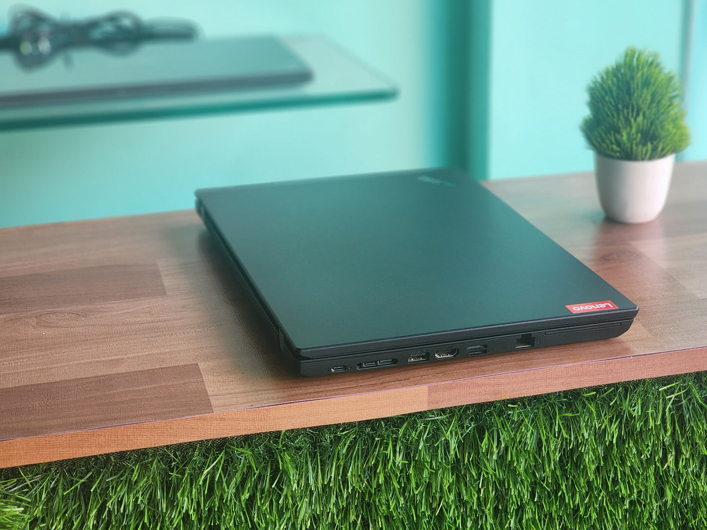 Lenovo ThinkPad L490 8th Gen Intel Core i5 8th Gen Thin & Light FHD Laptop - 16 GB RAM & 512 GB NVme (1 YEAR WARRANTY)